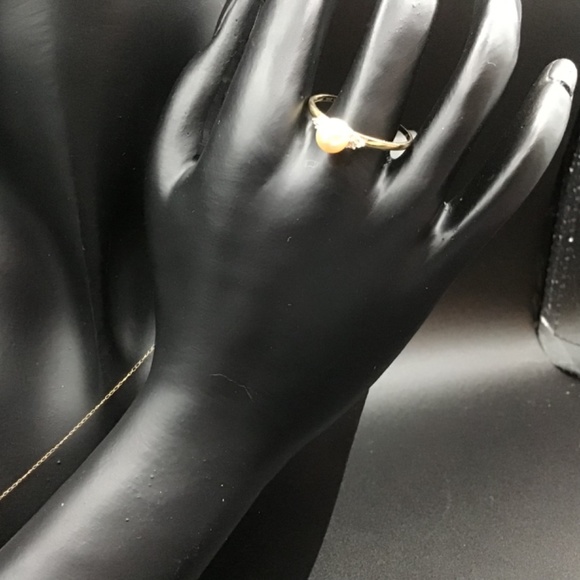 3 pieces set Pearl and Diamonds 14k Yellow Gold Necklace, Earrings, Ring - Picture 3 of 16